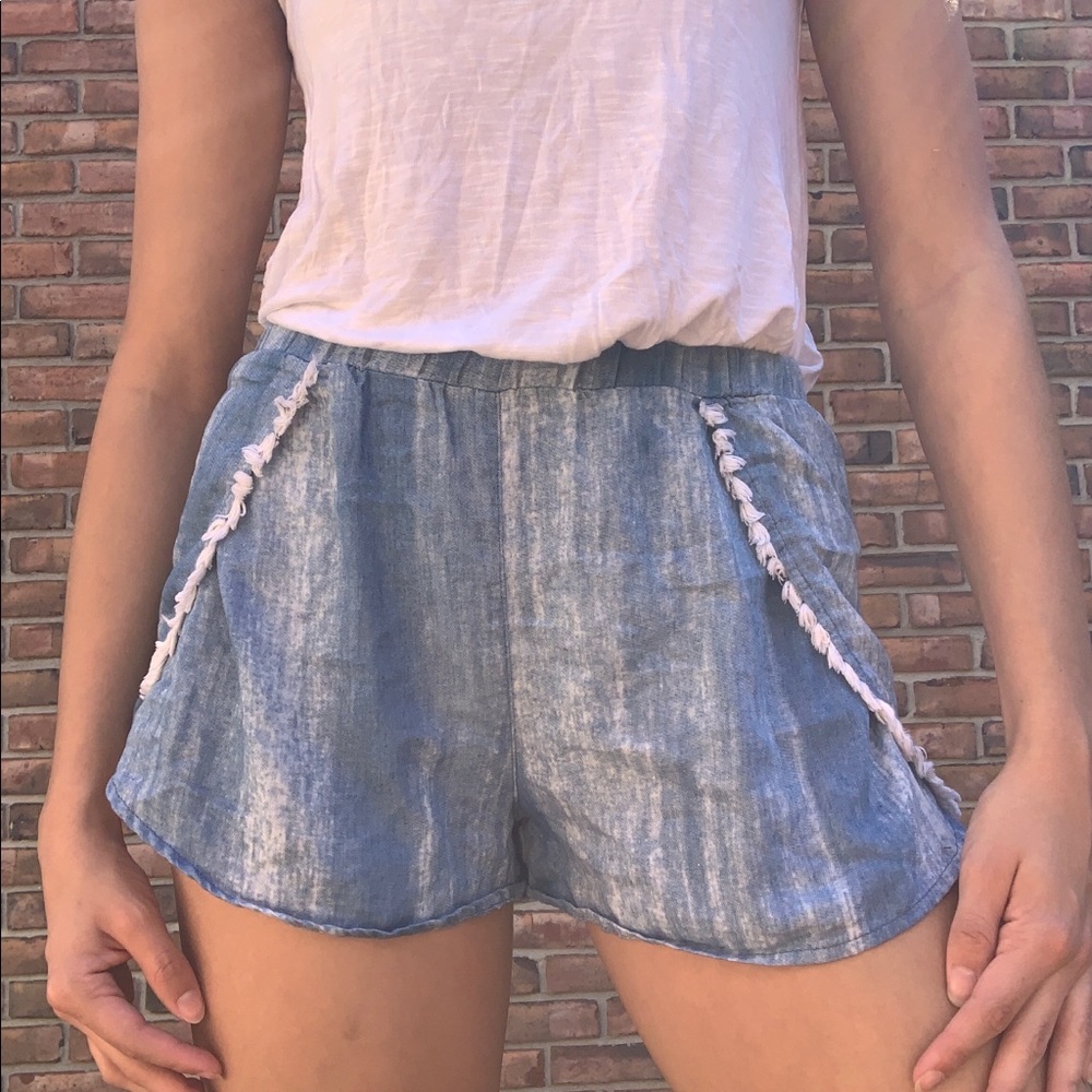 Boutique Blue Denim Shorts Size Small
